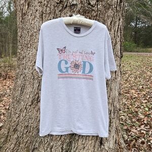 LOVE IN FAITH. I'm Just Out Here Trusting God. Ladies t-shirt. Size L. Like New!